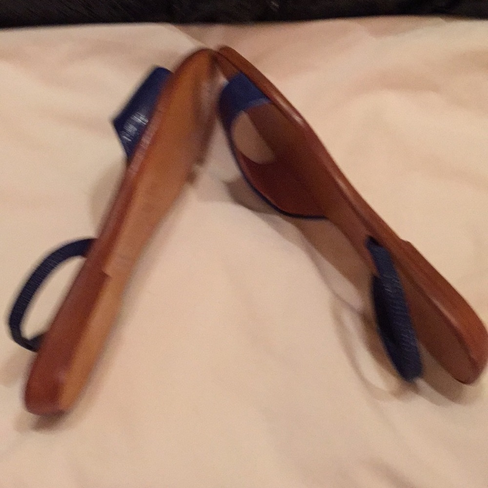 Shoes - Picture 5 of 6